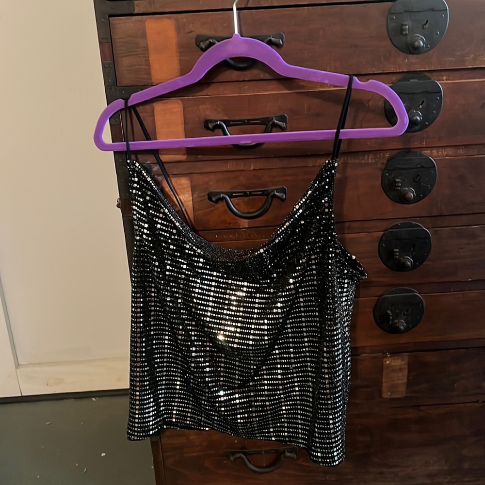 Sparkle sequence top